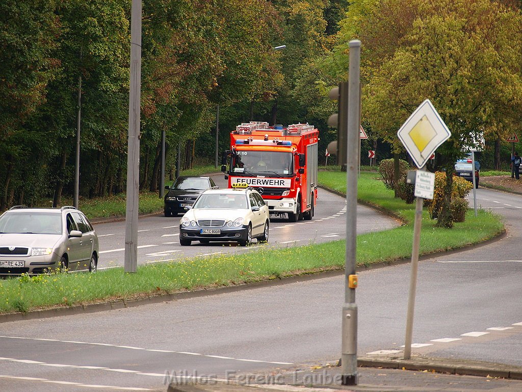 Feuer Kueche Koeln Neu Brueck Heinrich Lerschstr P363.JPG